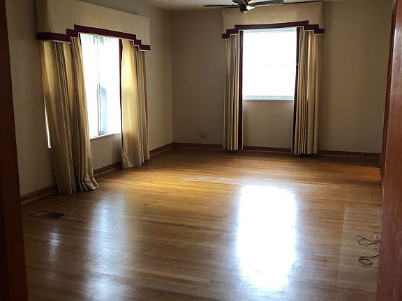 2nd image of 3523 Koon Ln