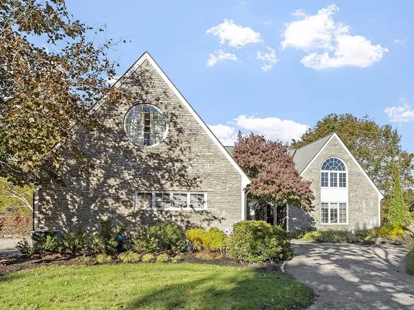 1409 Monument St, Concord, MA 01742