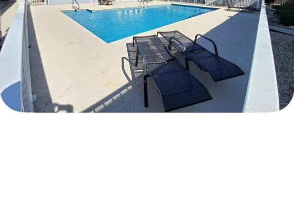 1664 Beach Blvd, Biloxi, MS