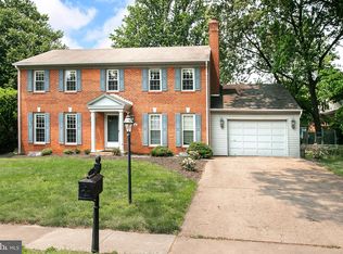 609 Kearney Ct SW, Vienna, VA 22180