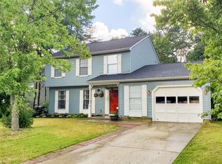 25 Rosalind Cir, Sicklerville, NJ 08081