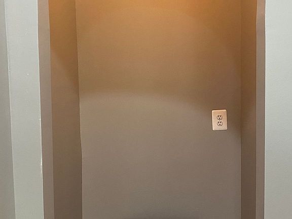 Nook - can be used for storage, mini bar, closet, etc.