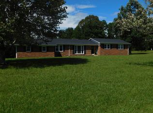 805 Powers Blvd, Waverly, TN 37185