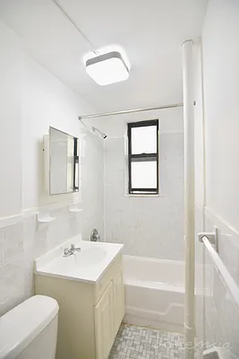 Rented by Bohemia Realty Group | media 10