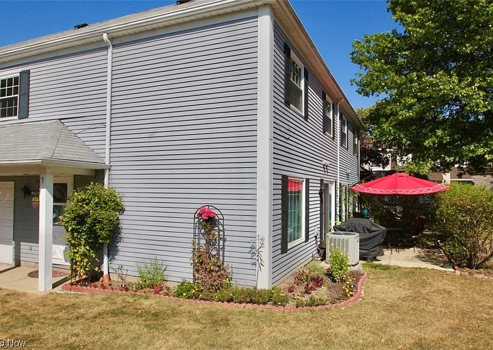 1st image of 13842 Oakbrook Dr #3842