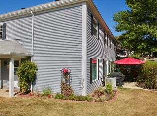 13842 Oakbrook Dr #3842, North Royalton, OH 44133