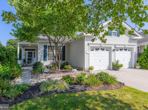 1 Embassy Dr, Woolwich, NJ 08085