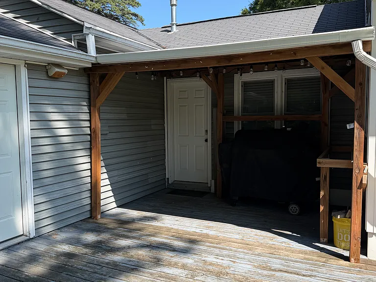 2717 White Pine Rd — Photo 15