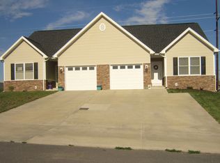 911 Macon Ave, Grottoes, VA 24441