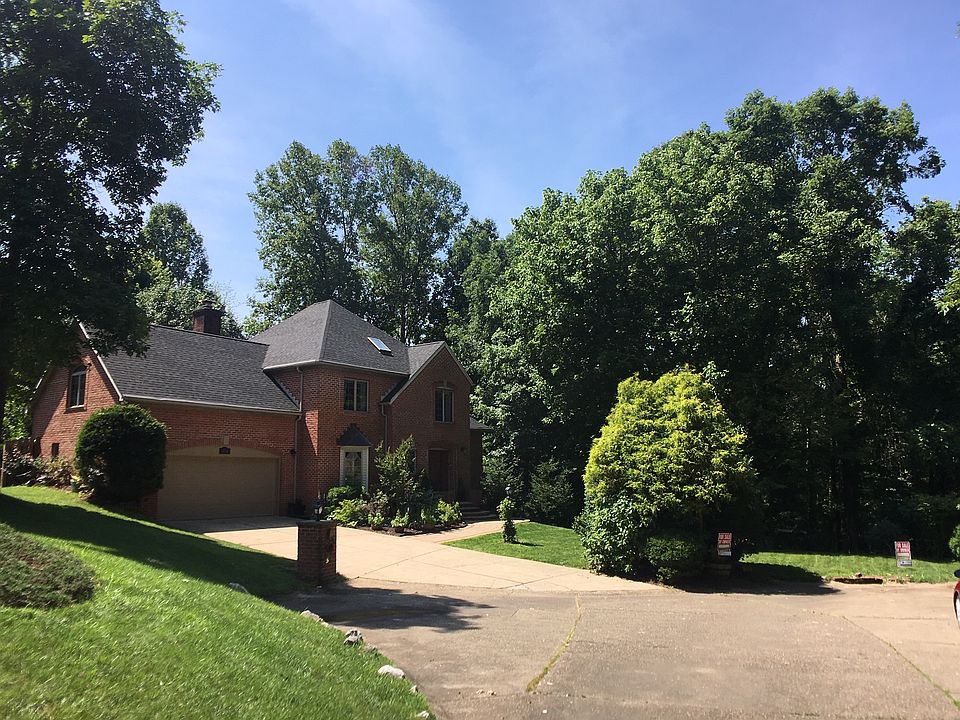 Only house on cul-de-sac