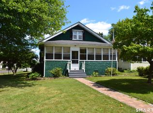284 Deerfield Rd, Windsor, CT 06095