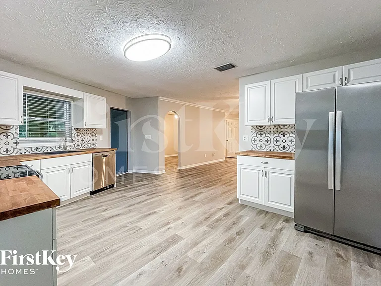 7631 Tall Tree Ct — Photo 6