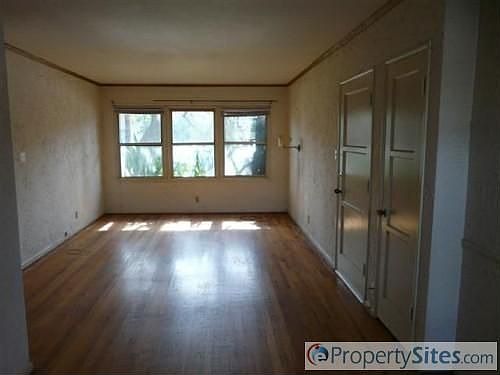 4th image of 5325 Cahuenga Blvd Unit B