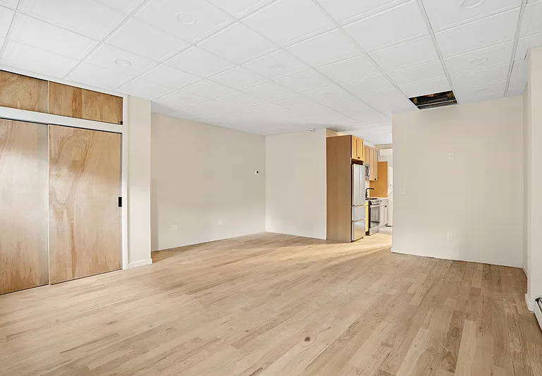 315 Leonard St #1B — Photo 10