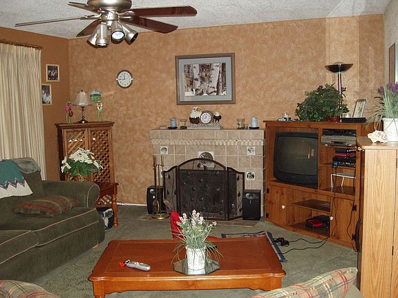 3rd image of 10111 Bedford St