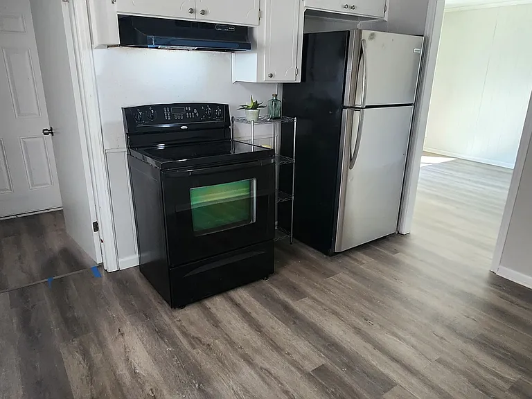 223 Marian Dr — Photo 5