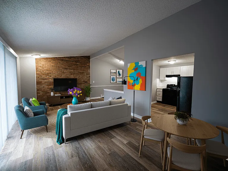 Lincoln Square Apartments — Photo 16