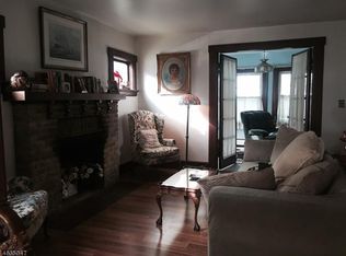 52 Adams Pl, Glen Ridge, NJ 07028