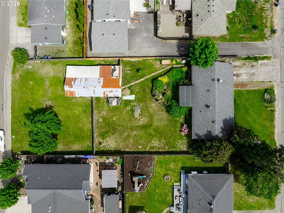 4076 North St, Springfield, OR 97478 | MLS #599073056 | Zillow