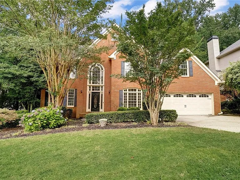 510 Jacaranda Ct — Photo 1