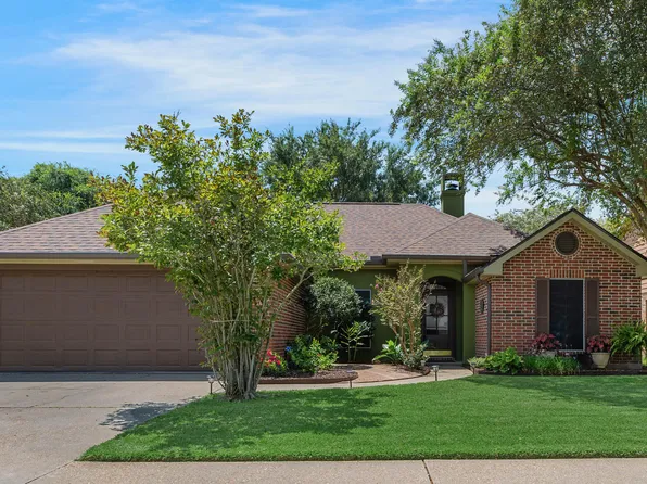 108 Queensford Way, Youngsville, LA 70592