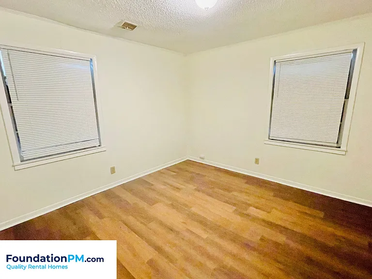 75 E Peebles Rd — Photo 6