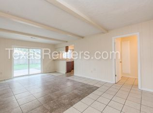995 Redway Ln, Houston, TX 77062