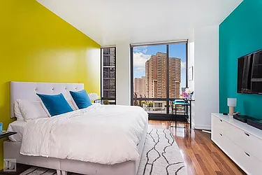 Rented by Living New York