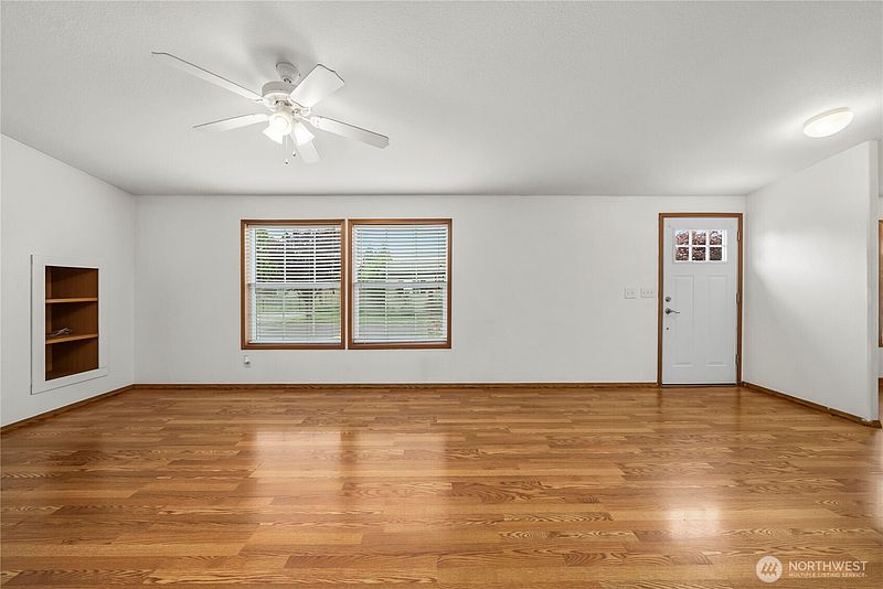 5th image of 337 Redwood Street