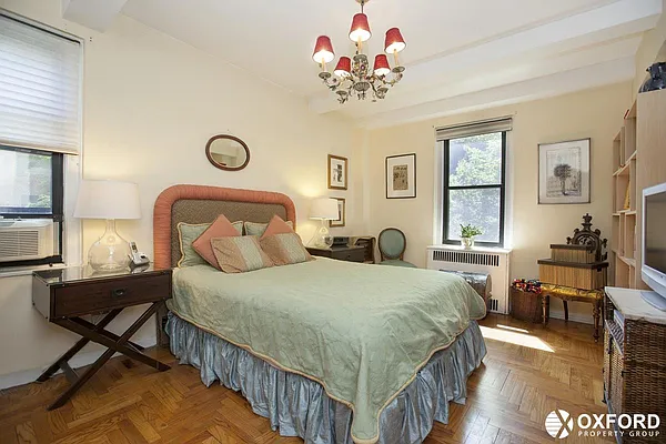 Sold by Oxford Property Group | media 4