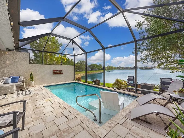 14610 Edgewater Cir — Photo 26