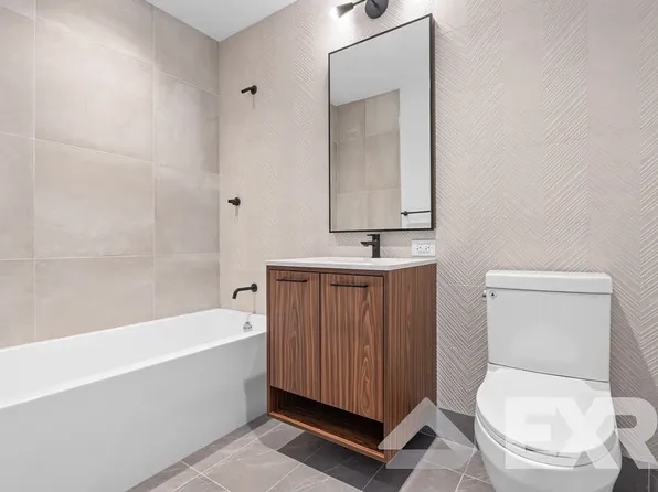 2230 Cropsey Avenue image 7 of 66