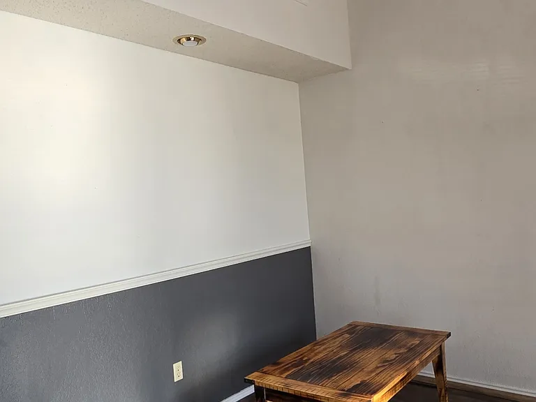 304 Texas St — Photo 18