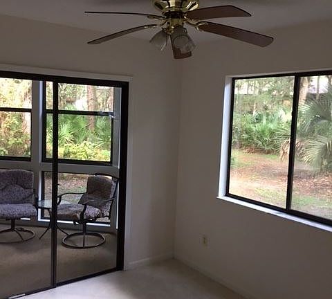 4th image of 7 Mid Oaks Cir
