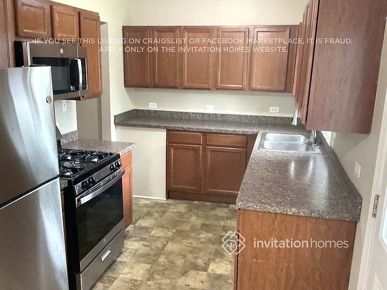 1902 E Evergreen St — Photo 7