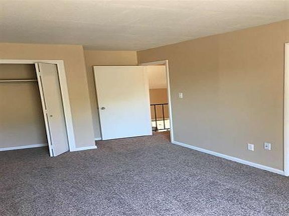 5th image of 4727 Huron Dr #4727