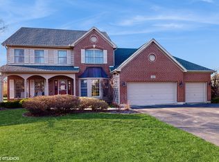 620 Bluestem Ln, Algonquin, IL 60102
