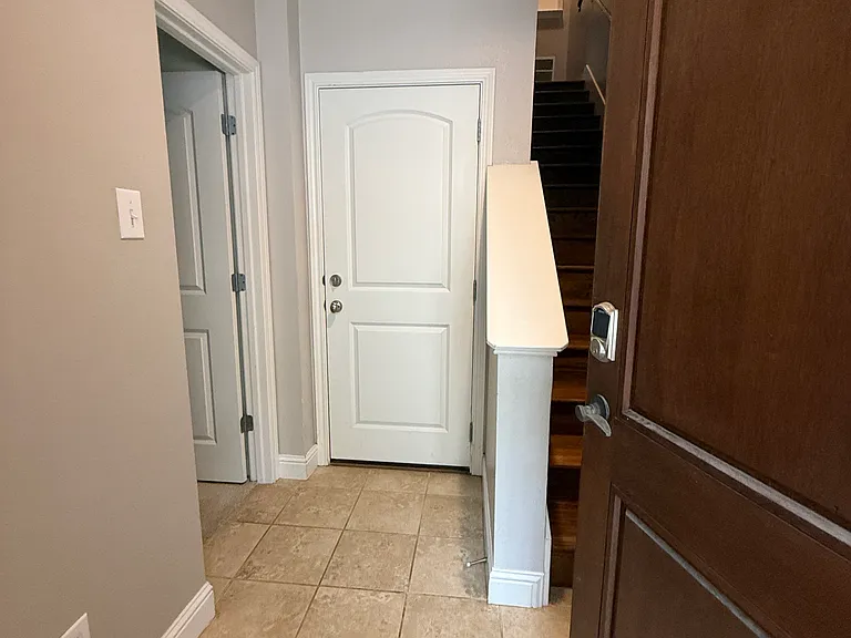 4230 Travis St #8 — Photo 3