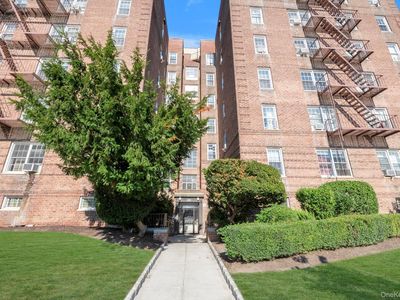 63-93 Woodhaven Boulevard #2F3, Flushing, NY, 11374