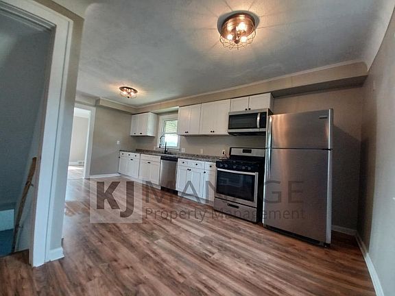 2nd image of 13303 Charlotte Ave