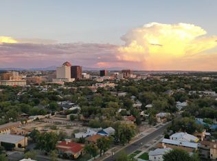 902 11th St NW, Albuquerque, NM 87102