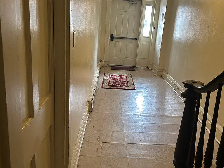 143 Clinton St — Photo 8