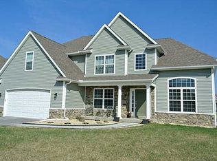 4935 Prestonwood Rd, Perrysburg, OH 43551