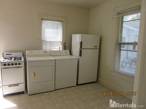 5th image of 520 S Washington St #2