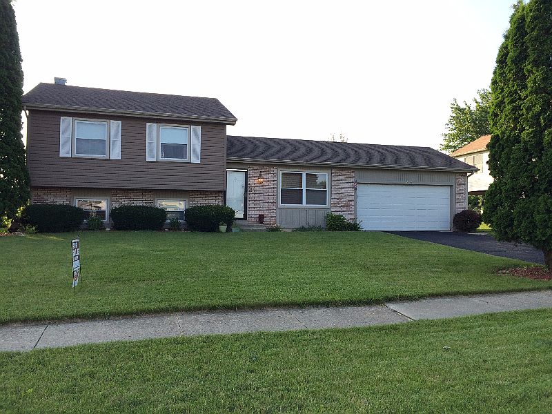 1st image of 401 E Chippendale Dr