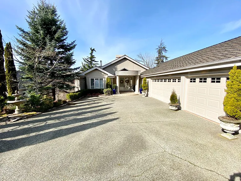 16558 SE 58th Pl — Photo 36