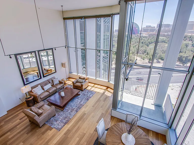 360 E Desert Inn Rd #1008 — Photo 14