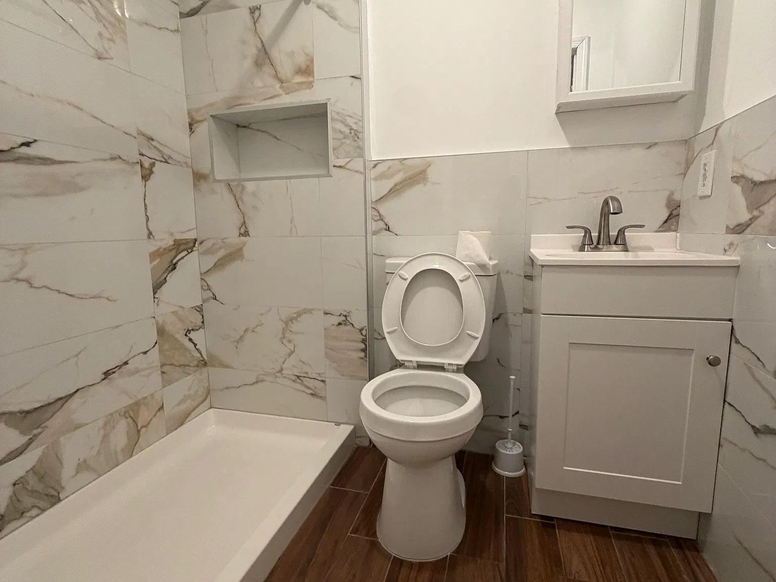 2 bed, 700 sqft, $1,400 — Photo 3