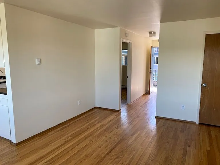 Dolores Manor Apartments — Photo 47