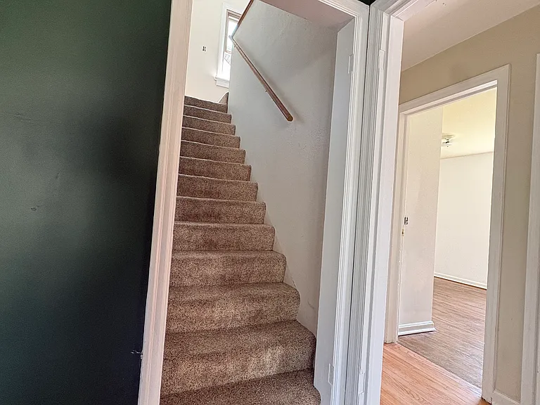 513 S 9th Ave — Photo 19